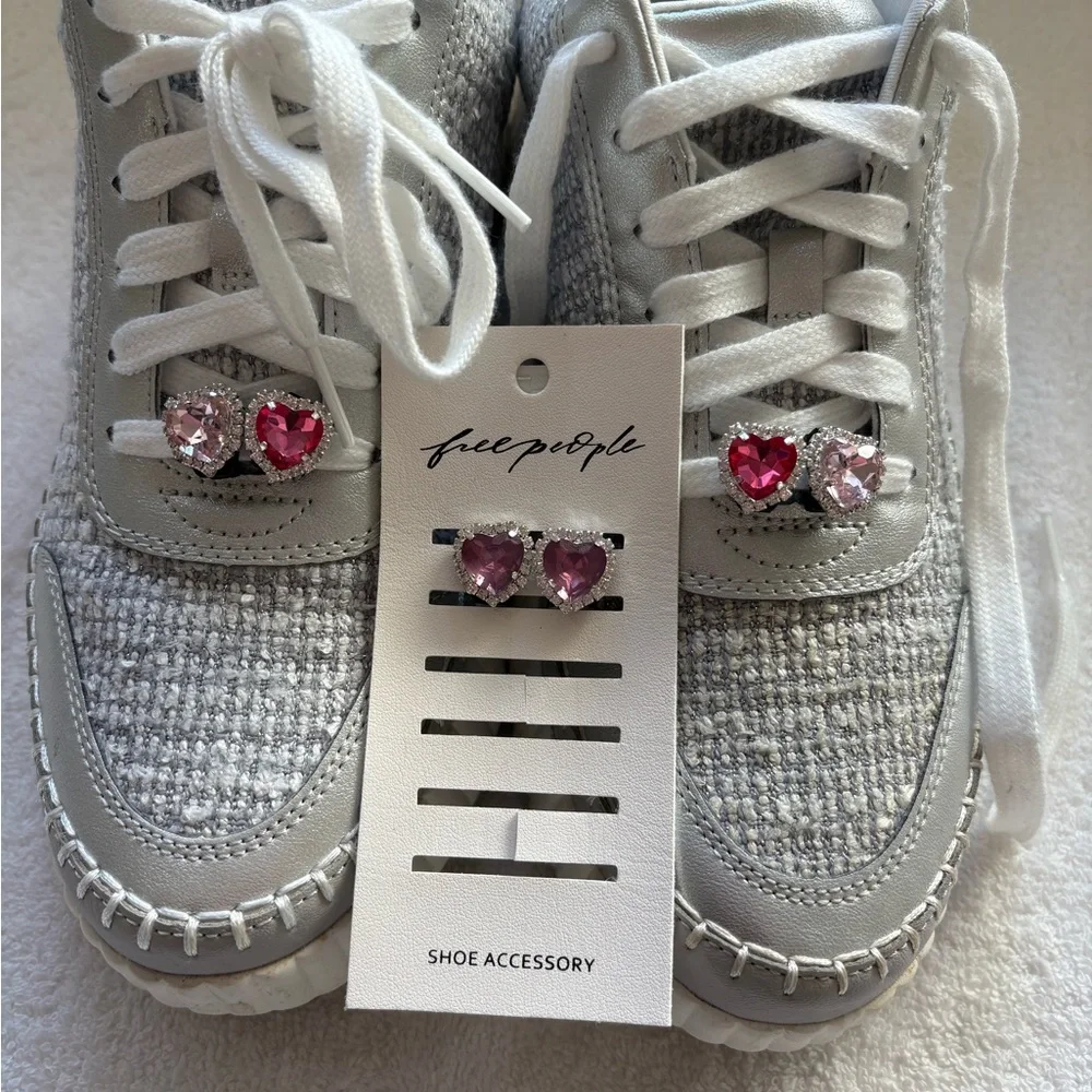 Universal Thread Lifestyle Sneakers Gray/Silver Free People shoe charm, W 9.5 - Picture 9 of 13